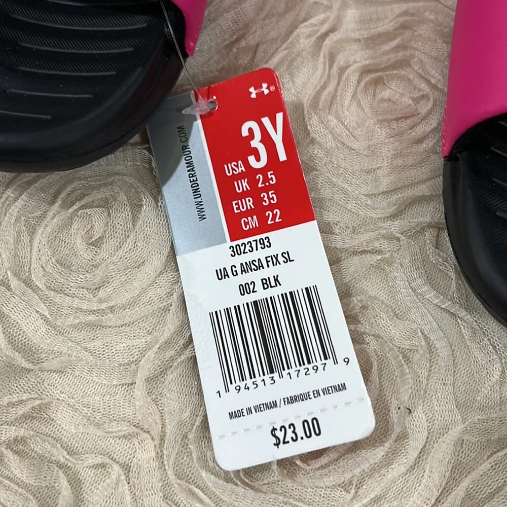 Under Armour new tags